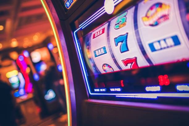 Sweet Bonanza slot showing bonus round with cascading symbols